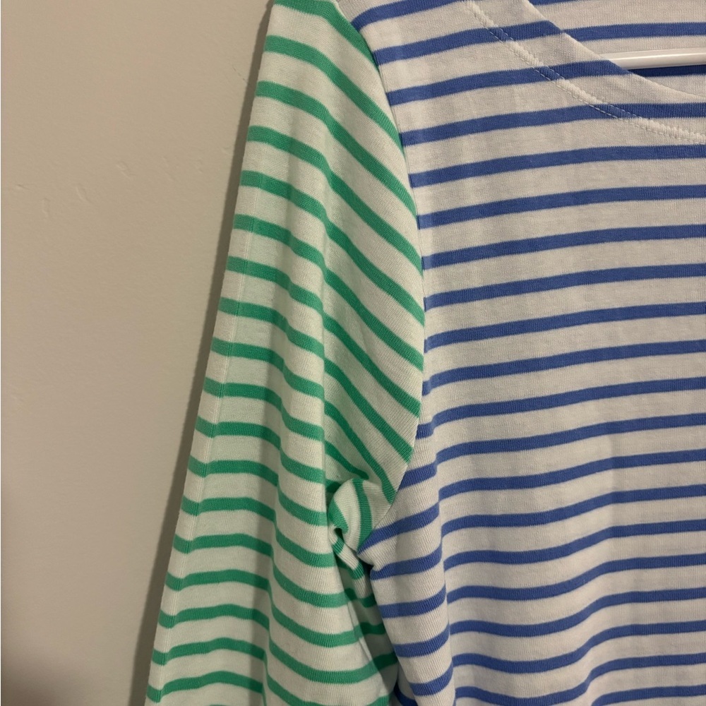 Women’s Vineyard Vines Blue and White Striped Shirt Pima Cotton New Without Tags - Picture 4 of 8